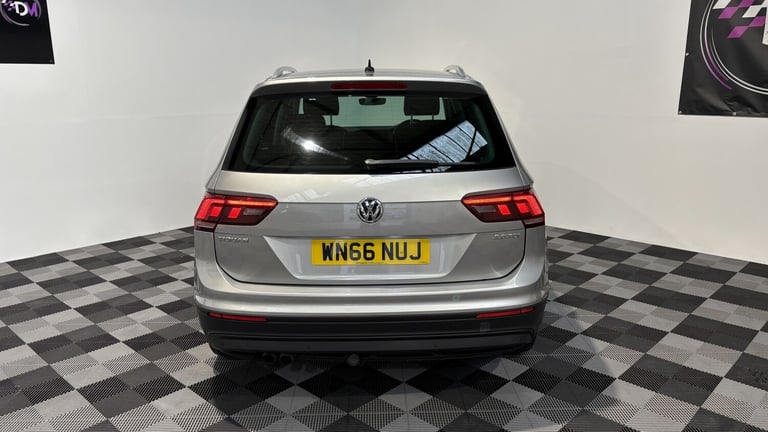VOLKSWAGEN TIGUAN 2.0 TDI BlueMotion Tech SE Navigation 2016