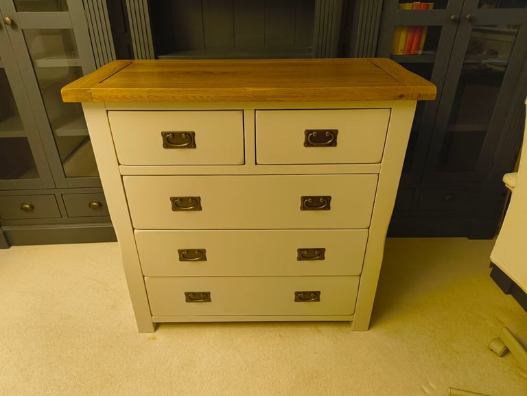 Oak Furnitureland Rustic Chest of Drawers