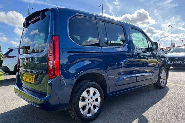 2022 Vauxhall Combo Life 1.5 TURBO D SE 5DR [7 SEAT] MPV Diesel Manual