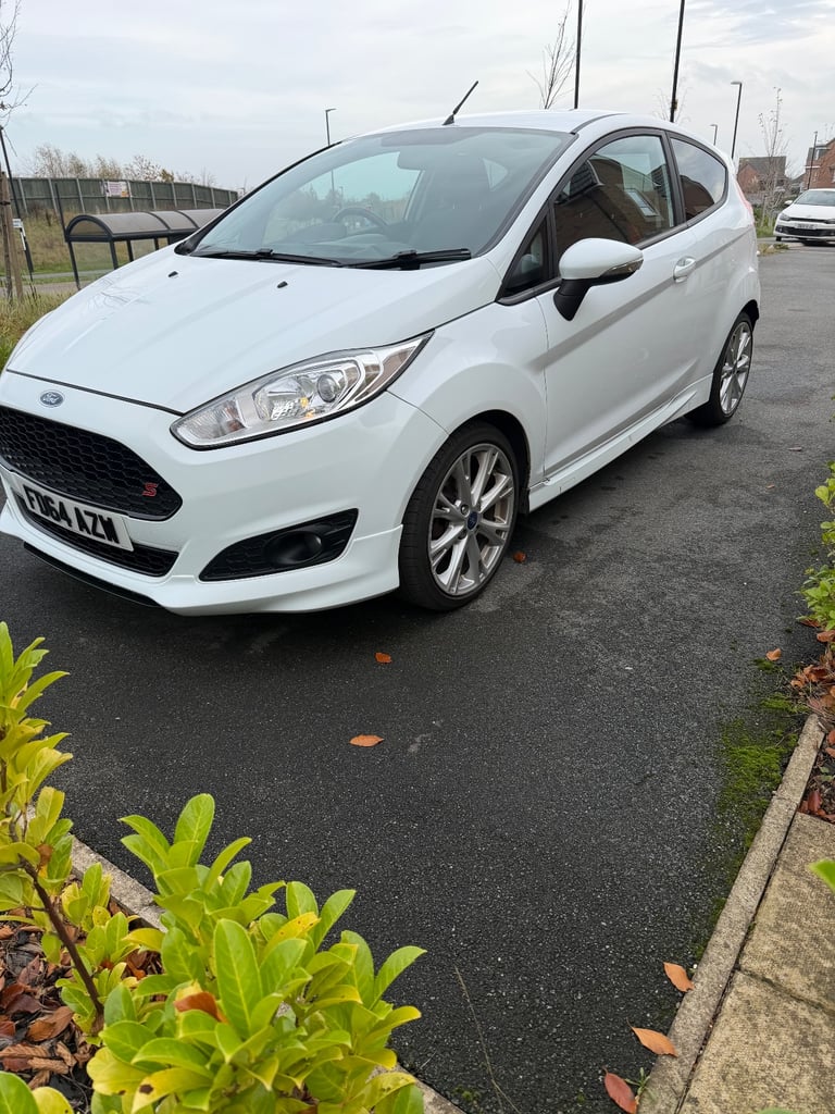 Ford, FIESTA, Hatchback, 2014, Manual, 998 (cc), 3 doors