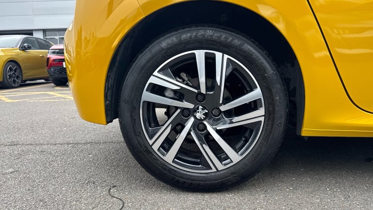 2023 Peugeot 208 1.2 PureTech Allure Premium + Hatchback 5dr Petrol EAT Euro 6 (s/s) (100 ps Hatc...