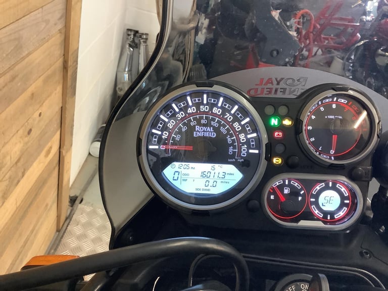 Royal Enfield HIMALAYAN E5 411