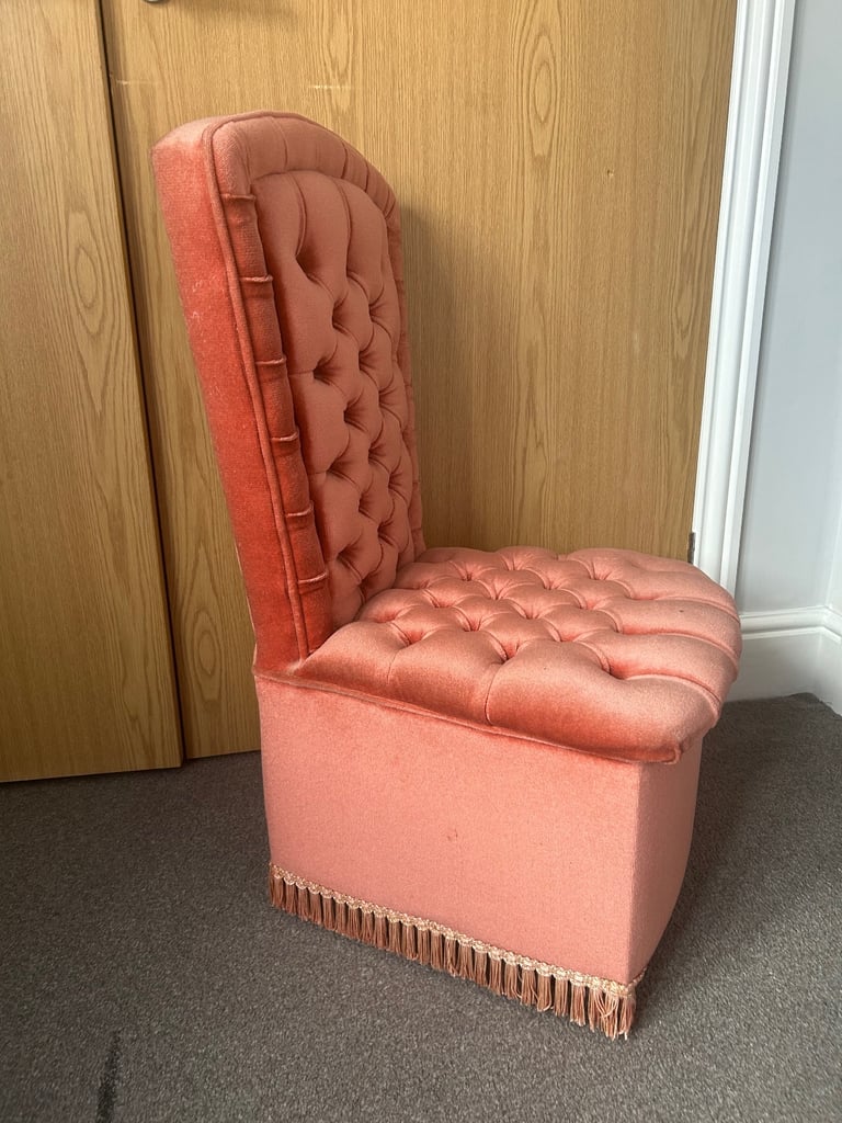 Vintage Make Up Chair