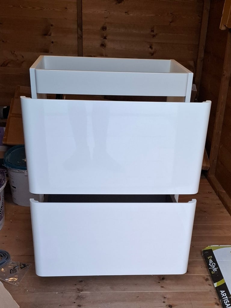 EASY BATHROOMS 600mm Vanity Unit