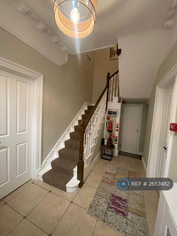 1 bedroom in Stanley Road, Enfield, EN1 (#2657482)