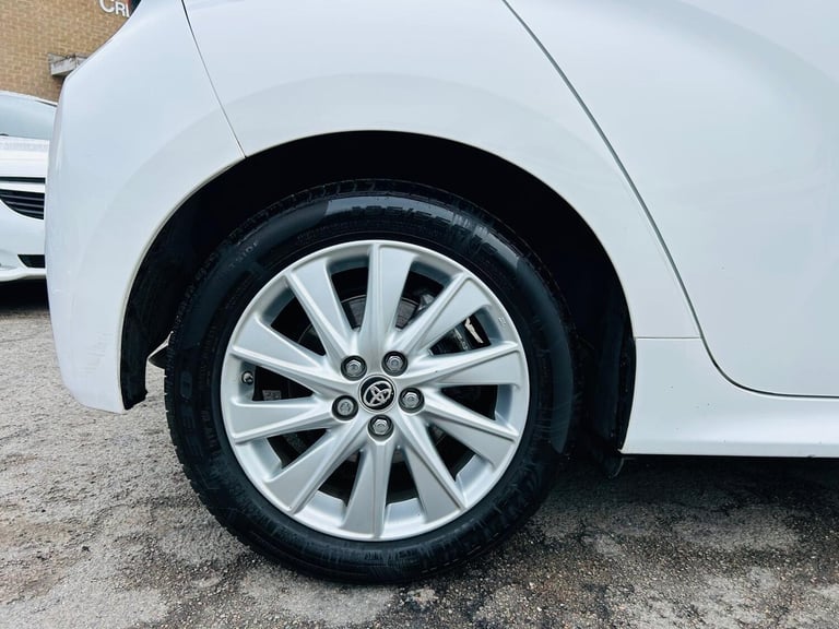 2022 Toyota Yaris 1.5 VVT-h Icon E-CVT Euro 6 (s/s) 5dr HATCHBACK Petrol/Electric Hybrid Automatic