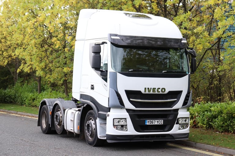 IVECO STRALIS 460 HI-WAY 6X2 MIDLIFT TRACTOR (2017)