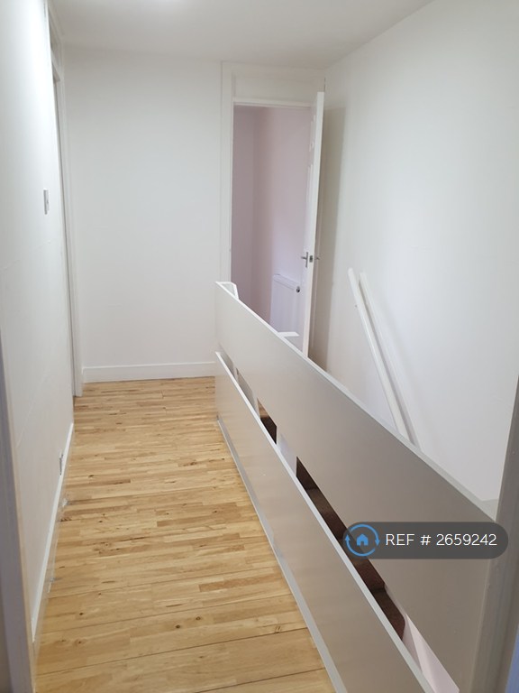 3 bedroom house in Mortonhall Park View, Edinburgh, EH17 (3 bed) (#2659242)