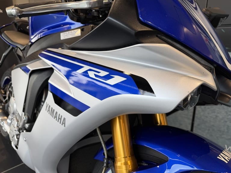 2016 Yamaha YZF-R1 – Excellent Condition, Low Mileage