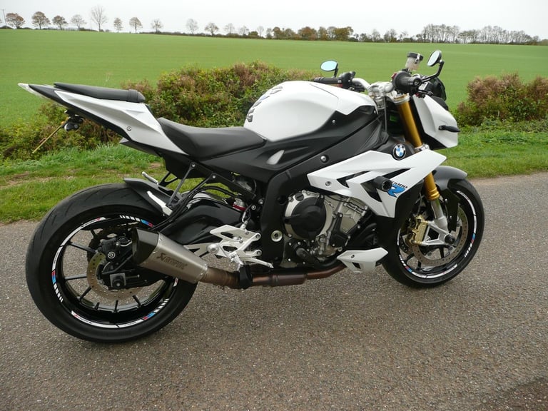 2014 BMW S1000R ABS Mint Condition Part ex / Credit/debit cards welcome.