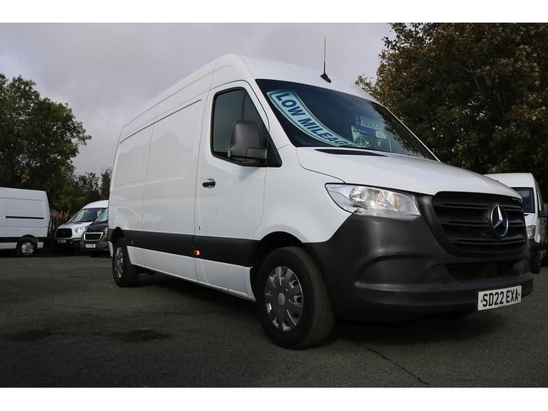 2022 MERCEDES SPRINTER MWB NEW SHAPE *NO VAT* LOW MILES 60k YEARS MOT crafter