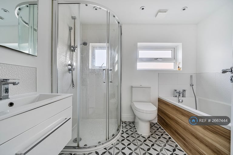 4 bedroom house in Ridley Road, Bromley, BR2 (4 bed) (#2667444)