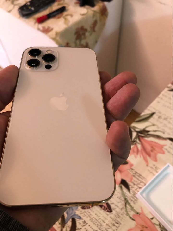 iPhone 12 Pro unlocked 512gb immaculate condition