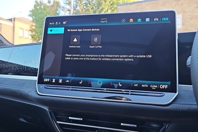 2025 Volkswagen Passat 1.5 TSI eHybrid Black Edition 5dr DSG ESTATE PETROL/ELECTRIC Automatic