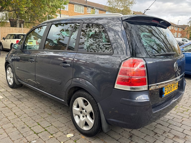 Vauxhall zafira 2008 clean example