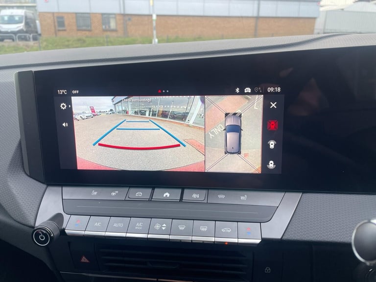2025 Vauxhall Astra Ultimate 1.2T 145PS MHEV Hybrid e-DCT6 Auto HATCHBACK Petrol/Electric Hybrid ...