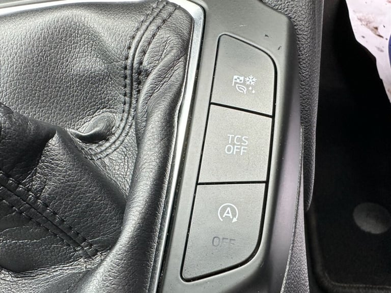 2019 Ford Focus 1.0T ECOBOOST TITANIUM 5dr EURO 6 (s/s) (125 ps) WITH SERVICE HISTORY  Hatchback ...