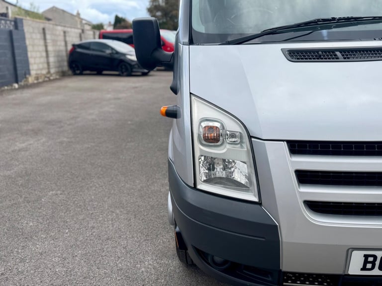2010 Ford Transit 2.4 TDCi 430 Trend RWD L4 H2 4dr NA Diesel Manual