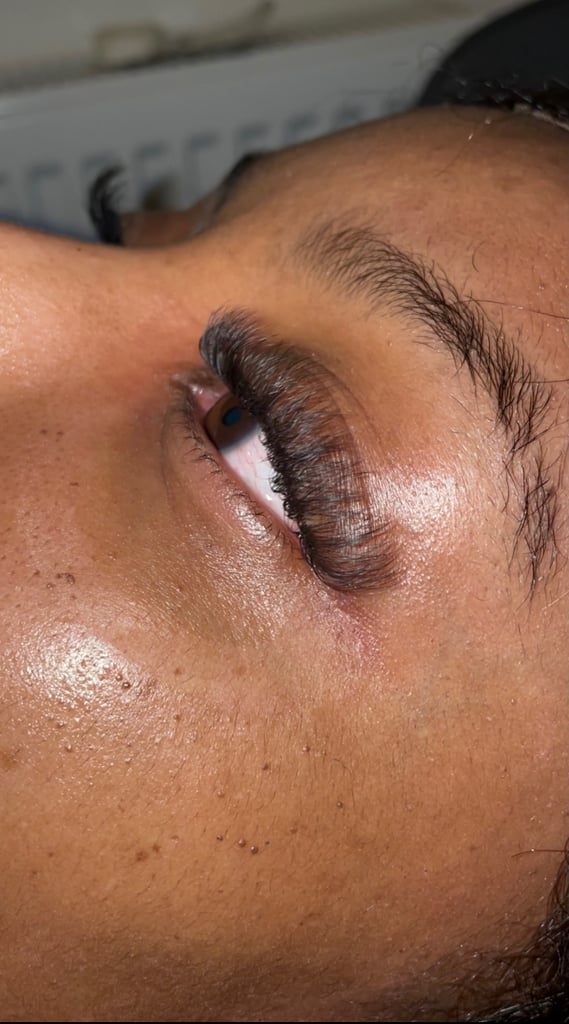 Volume Eyelash Extensions  £20 ONLY 