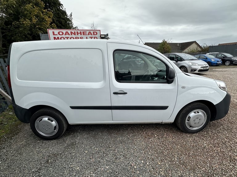 NO VAT** ULEZ COMPLIANT**FINANCE AVAILABLE**2017 RENAULT KANGOO**12 MONTHS MOT