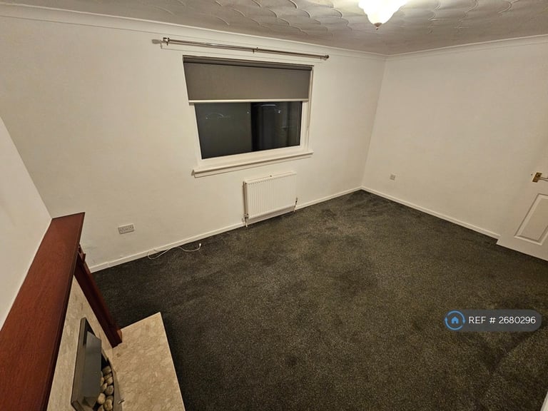 1 bedroom flat in Blackthorn Avenue, Kirkintilloch, G66 (1 bed) (#2680296)