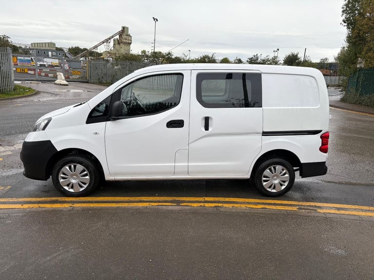2018 68 Nissan NV200 1.5DCI Acenta 5 seat crew van only 64434 miles NO VAT
