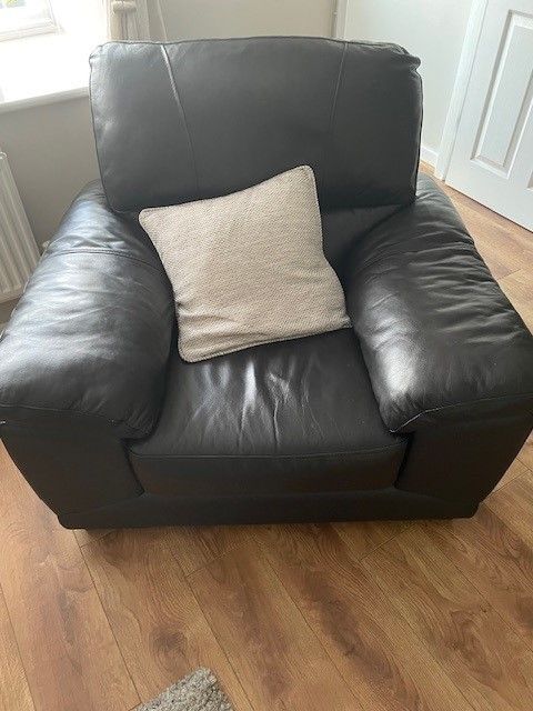 Dark Brown Leather 3 Piece Suite