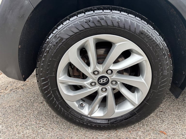 2017 Hyundai TUCSON 1.6 GDi Blue Drive SE Nav 5dr 2WD ESTATE PETROL Manual