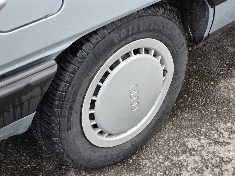 1990 Audi 100 2.3E 4dr SALOON Petrol Manual