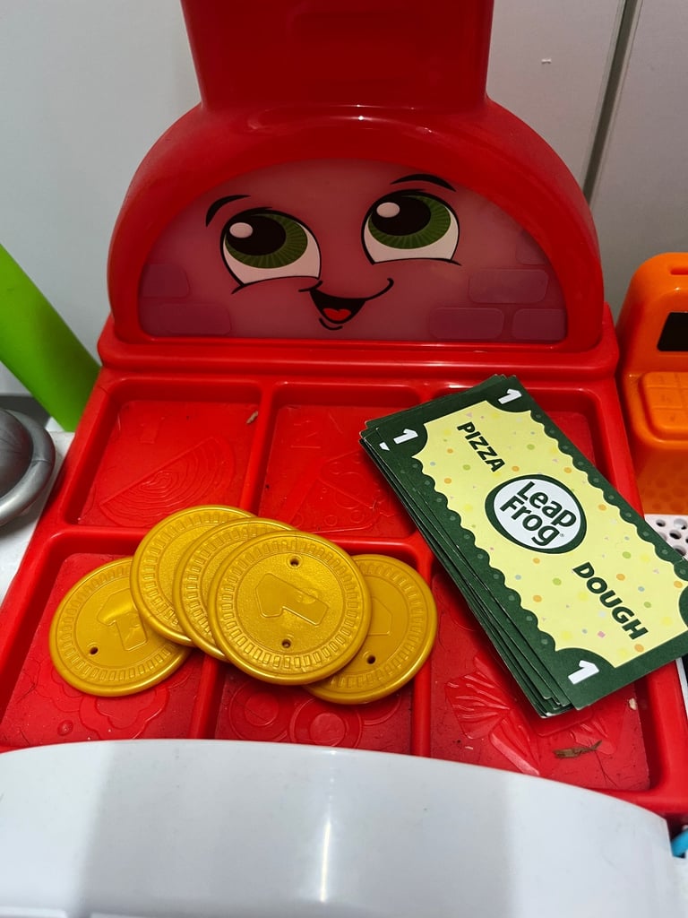 LeapFrog Build a Slice Pizza Cart Pretend Food Toddler Toy Music & songs Learn