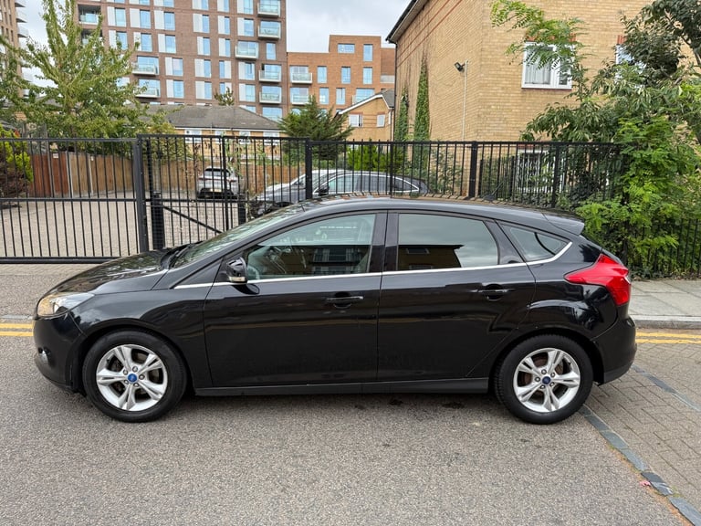 2014 Ford Focus 1.0 EcoBoost Zetec 5dr HATCHBACK Petrol Manual