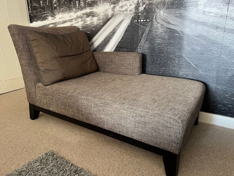 Chaise longue