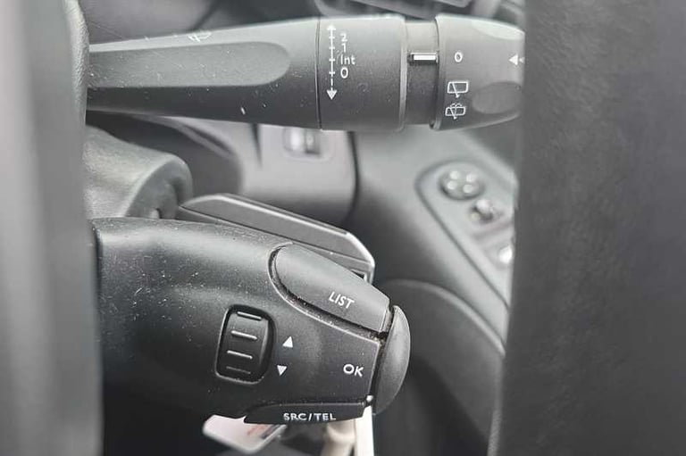 2023 Peugeot Partner 1000 1.5 BlueHDi 100 Professional Premium + Van PANEL VAN DIESEL Manual