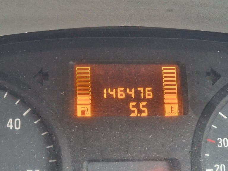 2008 Vauxhall Vivaro Silver LWB  Drives Perfect  3m MOT  Camper Project