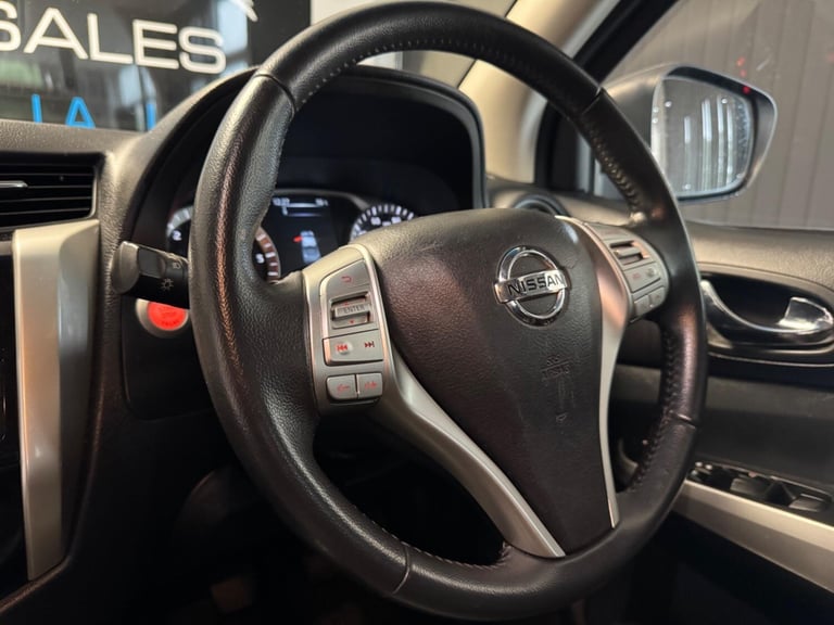 2018 Nissan Navara 2.3 dCi Tekna 4WD Euro 6 (s/s) 4dr PICK UP Diesel Manual