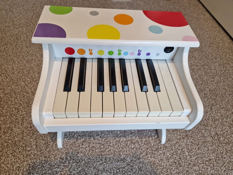 Piano musical instrument 