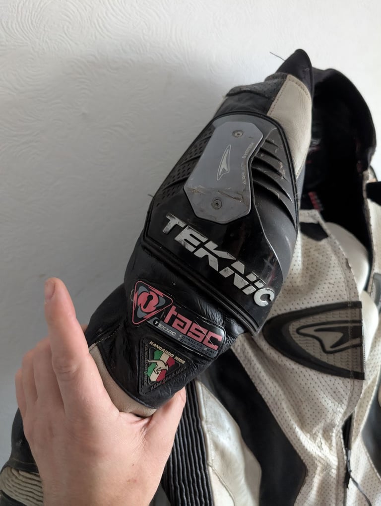 Used One-piece-leathers for Sale Gumtree