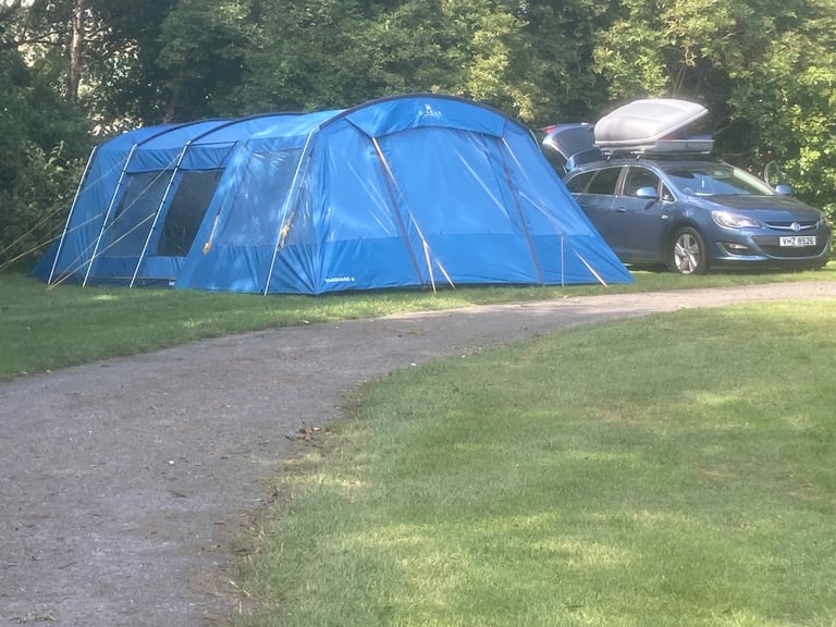 Family tent 