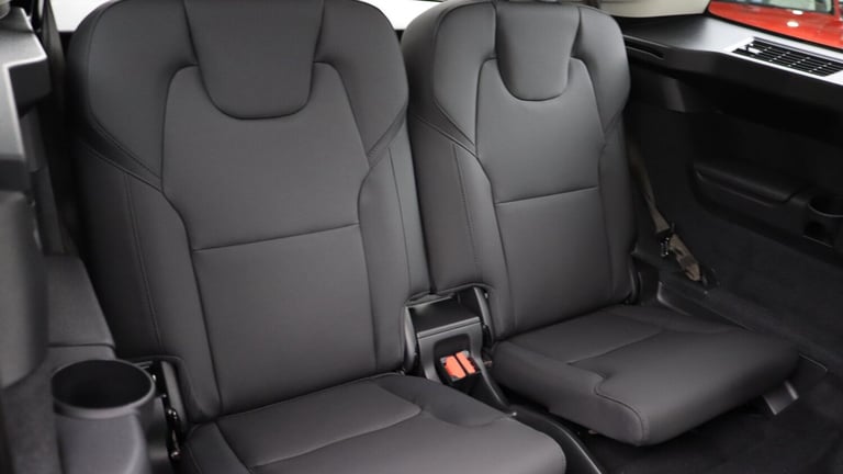  Volvo XC90 B5 (P) AWD Plus Dark (Sunroof, Harman Kardon, 360 Camera) Petrol/Electric Hybrid Auto...