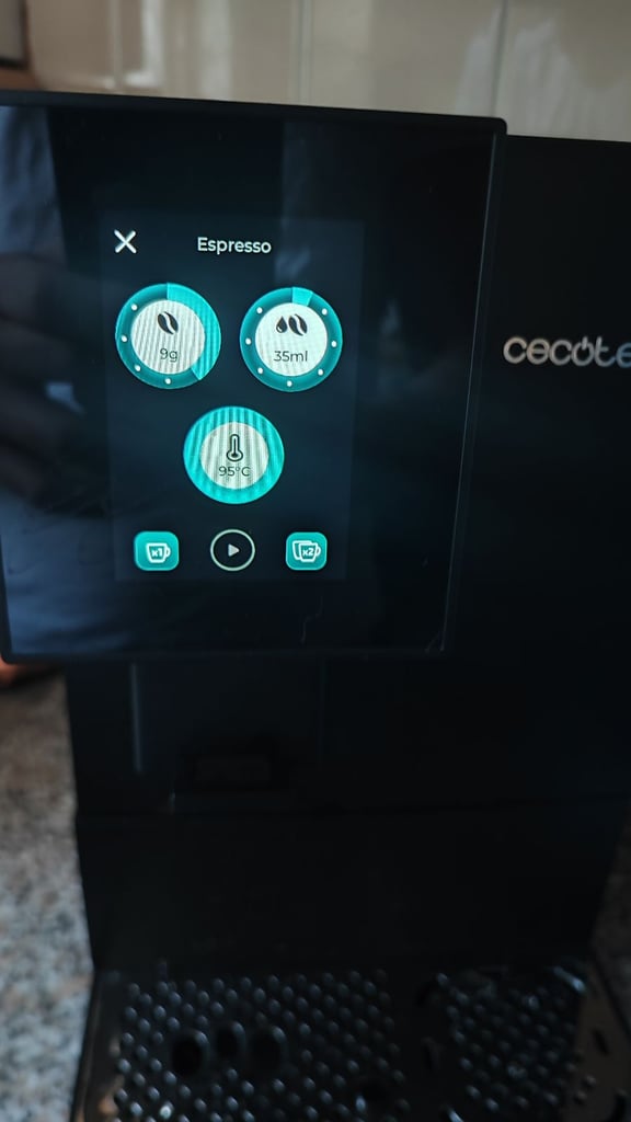 £430 smart super automatic bean to cup coffee machine CECOTEC CREMMAET COMPACTCCINO CONNECTED COFFEE