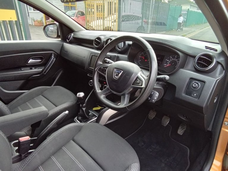 2018 Dacia Duster 1.6 SCe Prestige 5dr HATCHBACK PETROL Manual