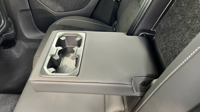2025 Volvo XC40 Black Edition Plus, B3 Mild hybrid, Petrol (Rear Camera, BLIS) Estate Petrol Auto...