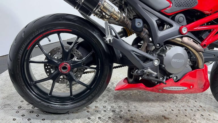 Ducati Monster [Phone number removed]K STREETFIGHTER WARRANTY NEW MOT RIDES GREAT
