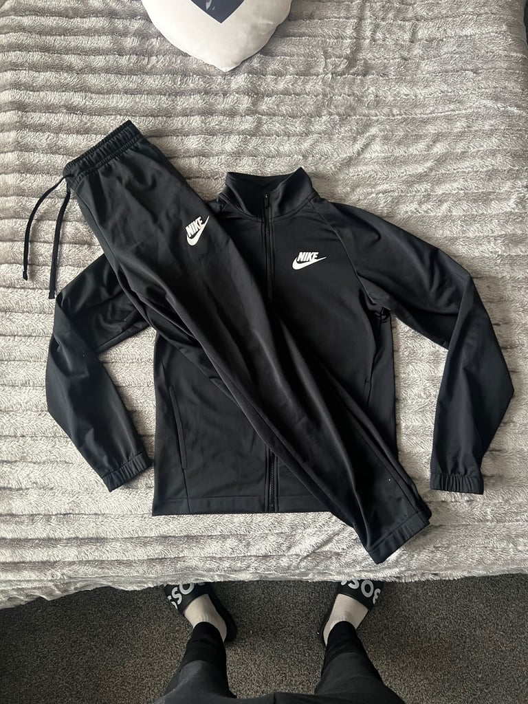 image for Small men’s Nike tracksuit 