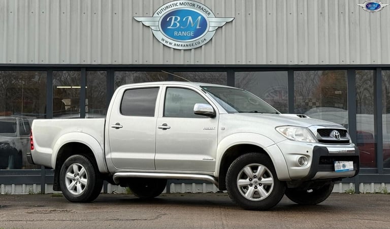image for TOYOTA HILUX 3.0 D-4D Invincible Silver Manual Diesel 2010