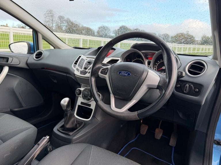 2011 Ford Fiesta 1.25 Zetec 3dr [82] HATCHBACK Petrol Manual