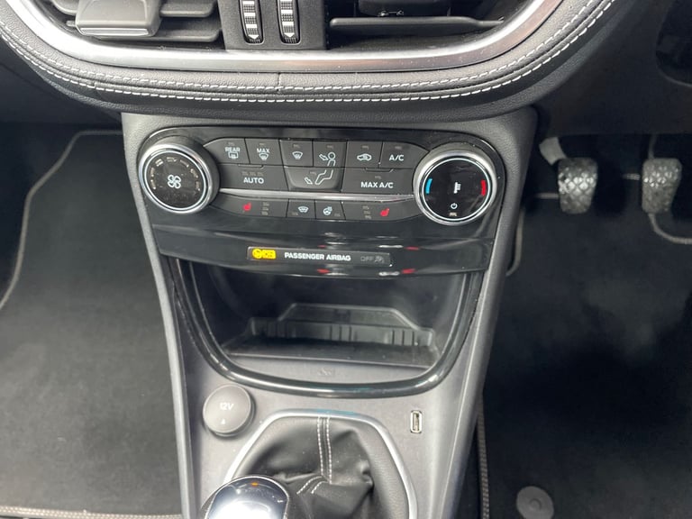 2022 Ford Puma 1.0 EcoBoost Hybrid mHEV 155 ST-Line Vignale 5dr Hatchback Petrol Manual