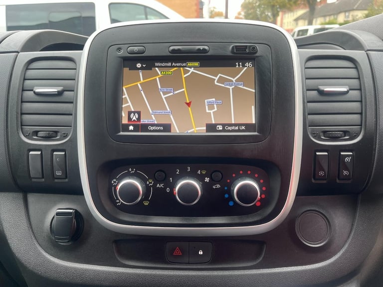 Renault Trafic 2.0 dCi ENERGY 30 Sport Nav 9 Seat LWB Minibus  DIESEL 2021/21