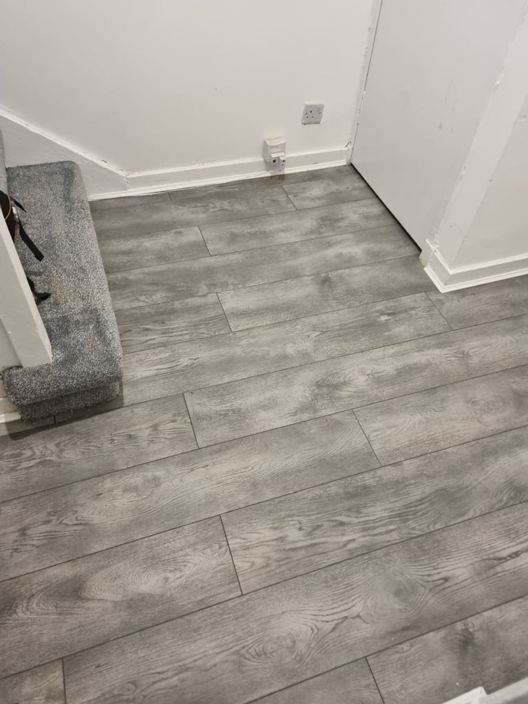 Laminate flooring 8mm thick 
