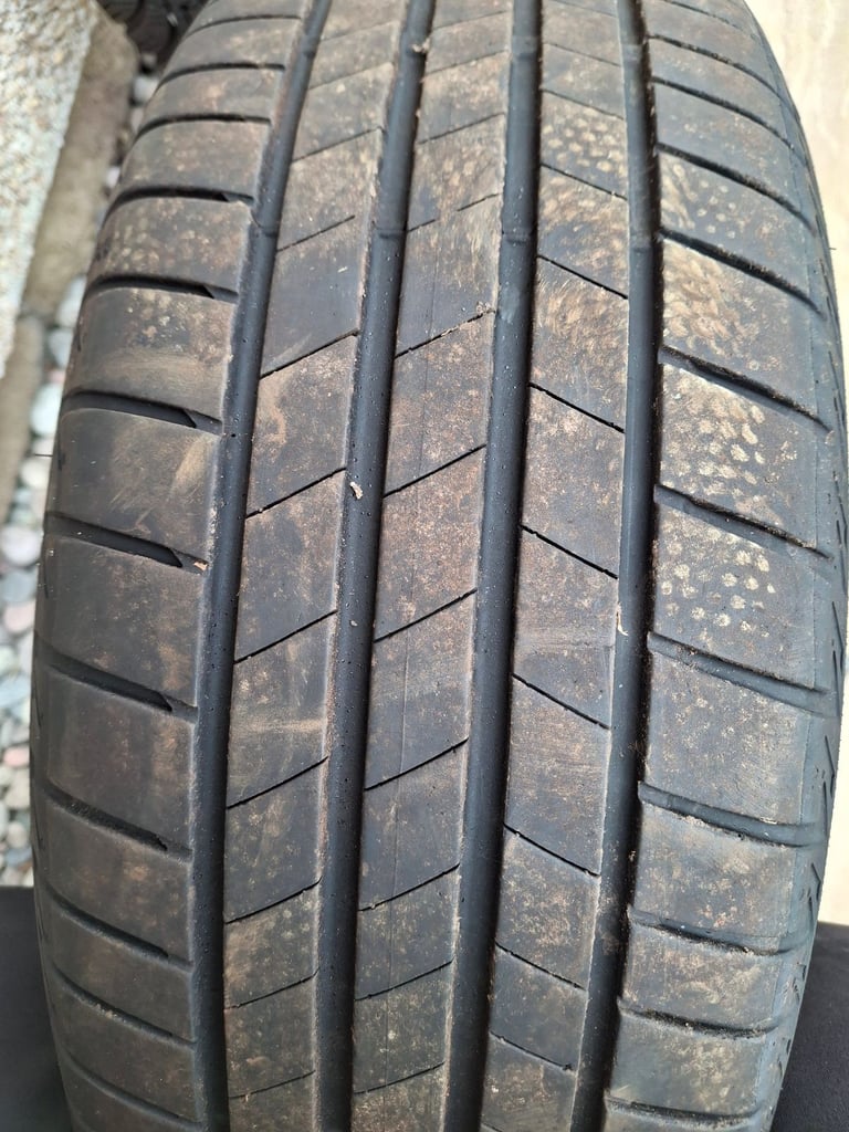 Wheel Rims & Tyres in Excellent Condition